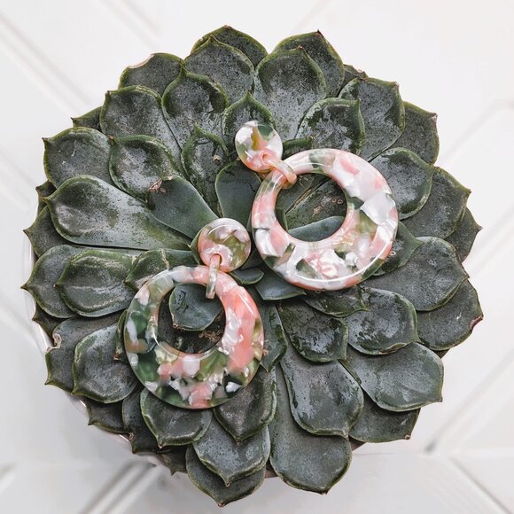 ANTHROPOLOGIE x ZENZII Deedee Resin Drop Earrings - Picture 6 of 7